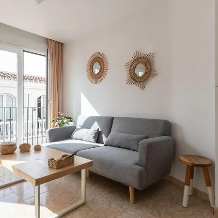 Calmahouse (adults Only) Apartment Torremolinos