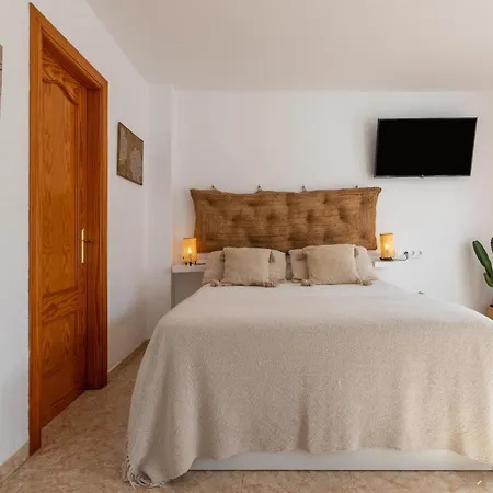 Calmahouse (adults Only) Apartment Torremolinos